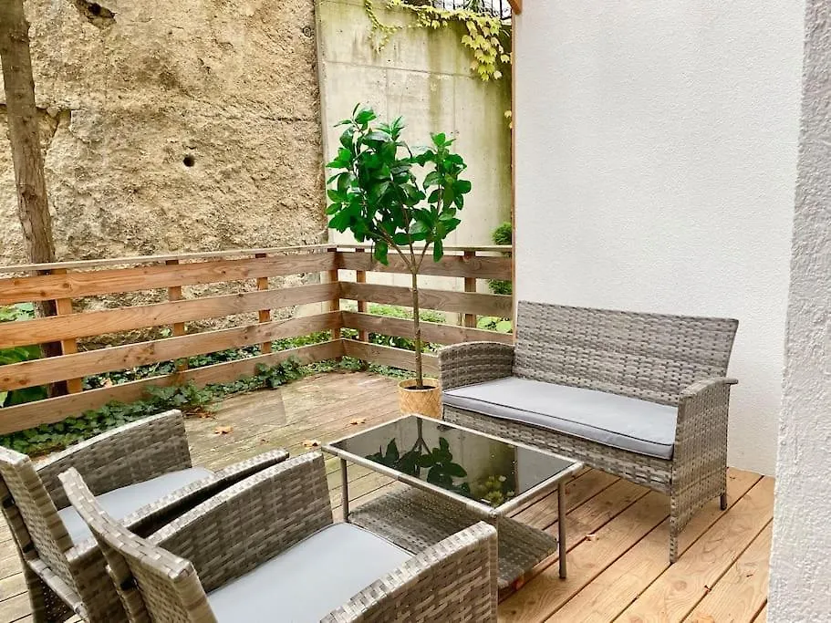 70M2 Premium Apartment With Terrace & Free Parking Vienna Austria